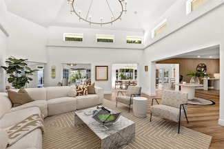 200 W Mcintyre St, Key Biscayne, FL 33149