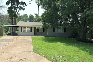 2033 1st St, Grand Cane, LA 71032
