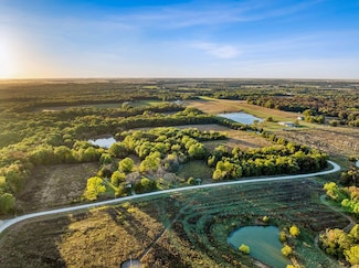 000 Callaway County Road 1044, Auxvasse, MO 65231