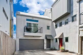 2614 Chenevert St, Houston, TX 77004