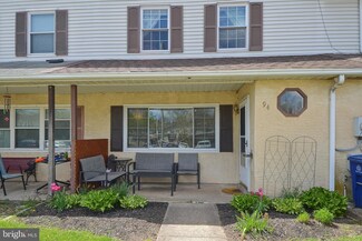 94 Laurel Ct, Quakertown, PA 18951
