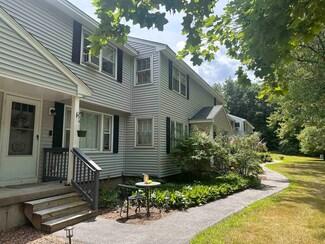 26 Boulder Dr, Londonderry, NH 03053