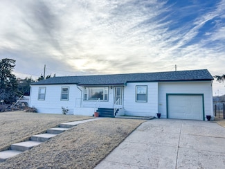 617 N Walnut St, Stockton, KS 67669