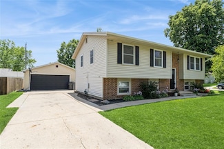 701 NE 8th St, Ankeny, IA 50021
