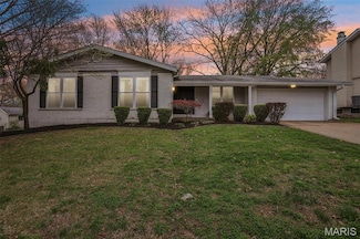 1077 Appalachian Trail, Chesterfield, MO 63017