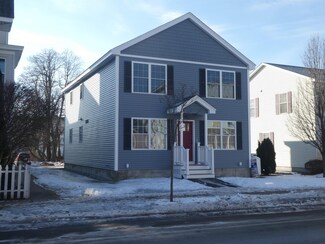 341 Lake Ave, Manchester, NH 03103