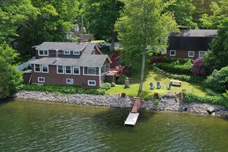 172 Memorial Dr, Winthrop, ME 04364