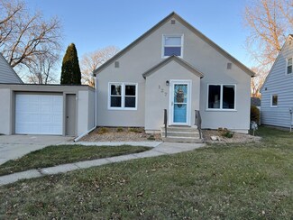 127 Maple St, Fairmont, MN 56031