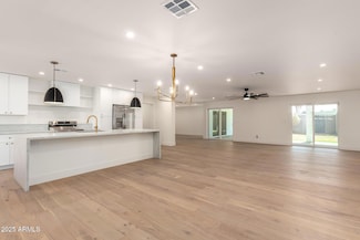 829 E Desert Park Ln, Phoenix, AZ 85020