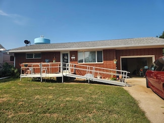 614 N 1st St, Knoxville, IA 50138