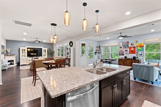 1942 Elkington Cir, Conroe, TX 77304