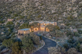 10 La Luz Trail NE, Albuquerque, NM 87122