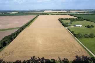 0000 N Ridge Rd, Newton, KS 67114