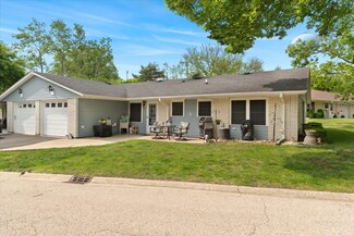 7115 Lexington Ln Unit 169, Fox Lake, IL 60020