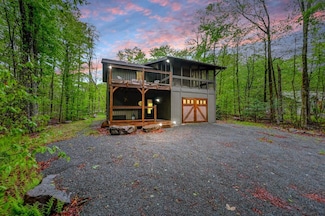 3207 Green Meadow Cir, Pocono Pines, PA 18350