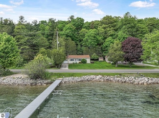 7510 Crystal Dr, Beulah, MI 49617