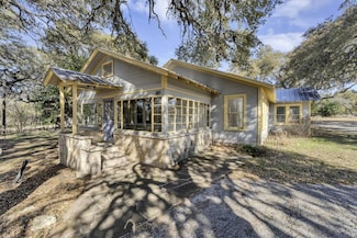 1012 7th St, Blanco, TX 78606