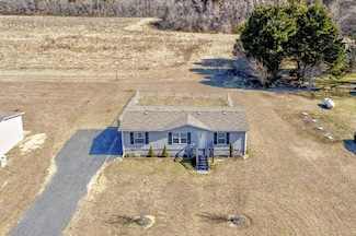 15509 Pungoteague Rd, Painter, VA 23420