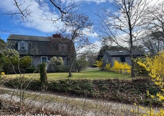 189 Winyah Ln, Vineyard Haven, MA 02568