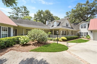 219 Abbott Ln, Saint Simons Island, GA 31522