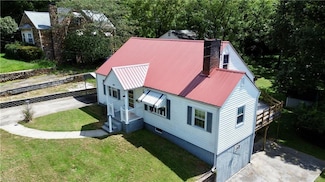 127 Young St, Elkin, NC 28621