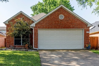 2226 Jasmine Ln, Garland, TX 75044