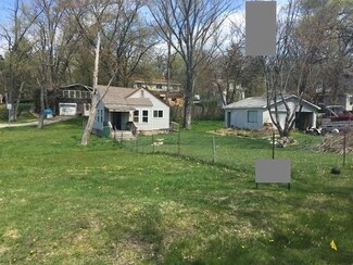 3614 E Lake Shore Dr, Wonder Lake, IL 60097