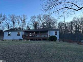 11853 Beaverdale Rd, West Burlington, IA 52655