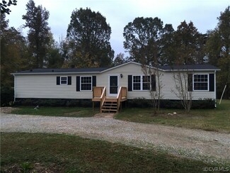 12051 N Lodore Rd, Amelia Court House, VA 23002