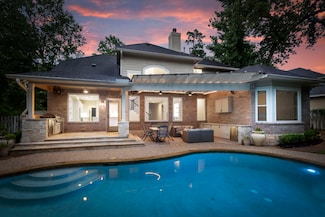 55 N Altwood Cir, Spring, TX 77382