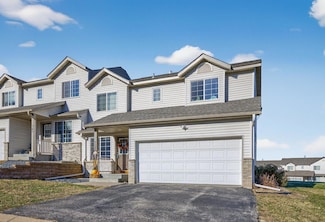 738 Baylee Place SW, Pine Island, MN 55963