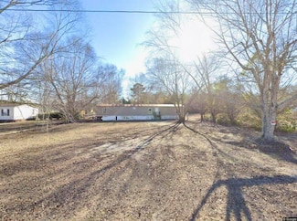 440 Pioneer Dr, Sumter, SC 29150