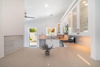 53045 Avenida Obregon, La Quinta, CA 92253