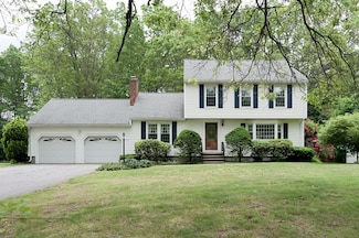 40 Langley Ln, Tewksbury, MA 01876