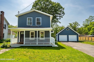 11 N Park St, Cambridge, NY 12816