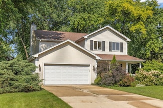 10S160 Alma Ln Unit 3, Naperville, IL 60564