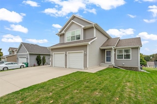 902 School Ave, Norwalk, IA 50211