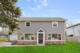 17W453 Eisenhower Rd, Oakbrook Terrace, IL 60181