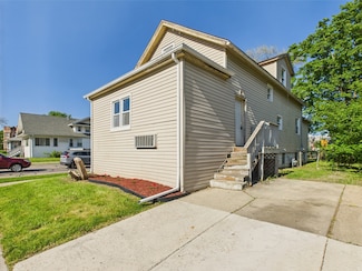 601 S 6th Ave, Maywood, IL 60153