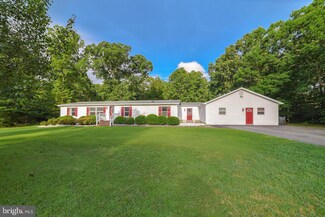 45051 Lillian Ln, Callaway, MD 20620