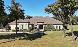 4401 Corridor Dr, Edmond, OK 73034