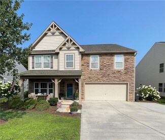 4261 Wedge Dr, Pfafftown, NC 27040