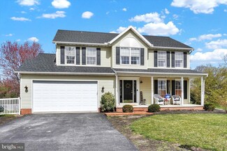 2182 Aslan Dr, York, PA 17404
