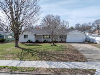 862 W Lasalle St, Springfield, MO 65807