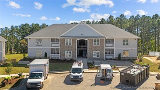 220 Gallery Dr Unit 304, Spring Lake, NC 28390