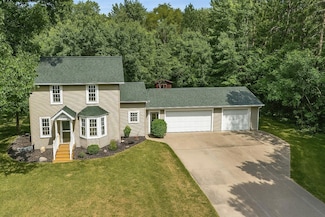 220 Alewa Dr NW, Grand Rapids, MI 49504