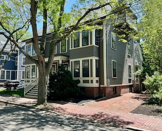 13 Walker St, Cambridge, MA 02138