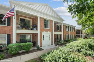 520 Shorely Dr Unit 201, Barrington, IL 60010