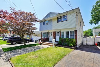 54 Elmwood Ave, Staten Island, NY 10308