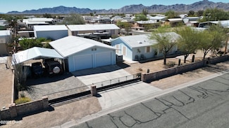 49523 Rainbow Ln, Quartzsite, AZ 85346